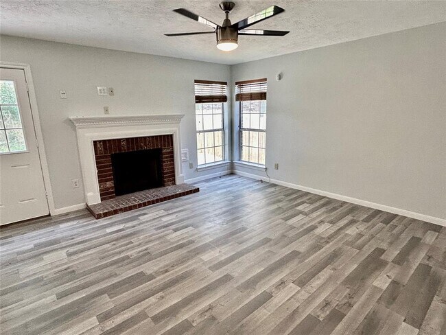 Building Photo - 14210 Heather Falls Way