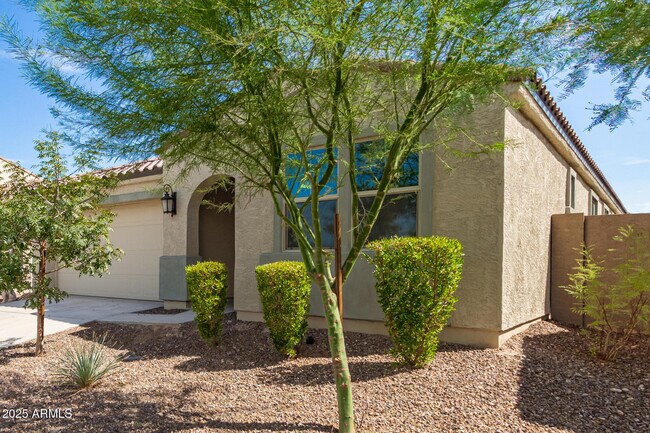 Foto del edificio - 12751 W Ocotillo Rd