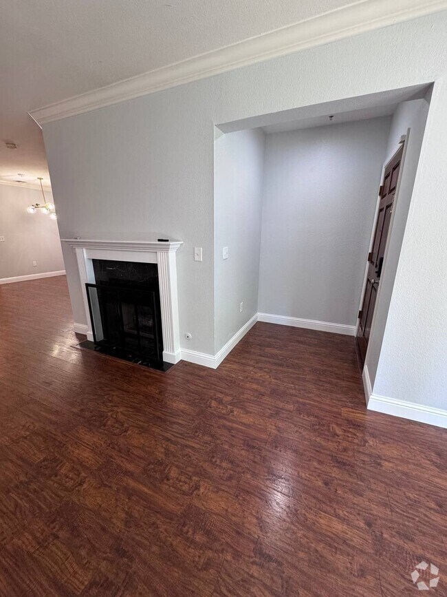 Building Photo - 216 Stone Pine Ln