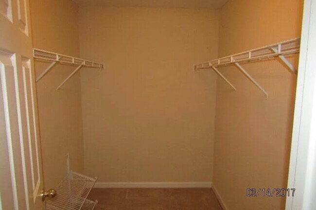 Foto del edificio - 5309 Kristy Ln