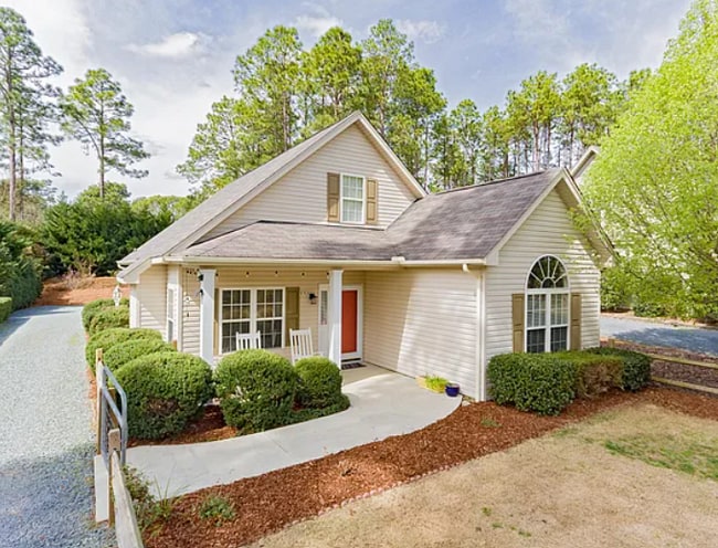 Front - 490 Sheldon Rd