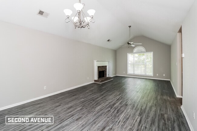 Foto del edificio - 1920 Ripple Creek Ct SW