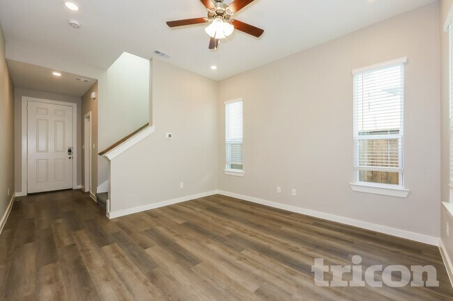 Foto del edificio - 4303 Stonybrook Rd