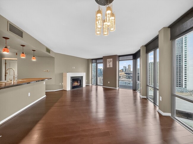 Building Photo - 819 Virginia St