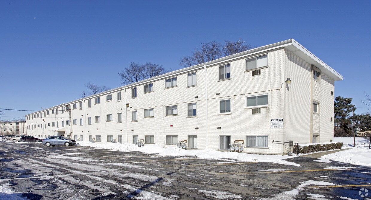 Building Photo - Prospect Gardens Condominiums