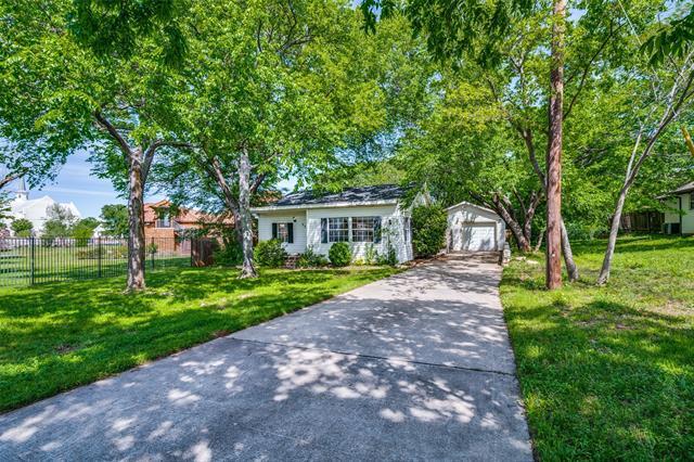 Primary Photo - 221 Pine Dr