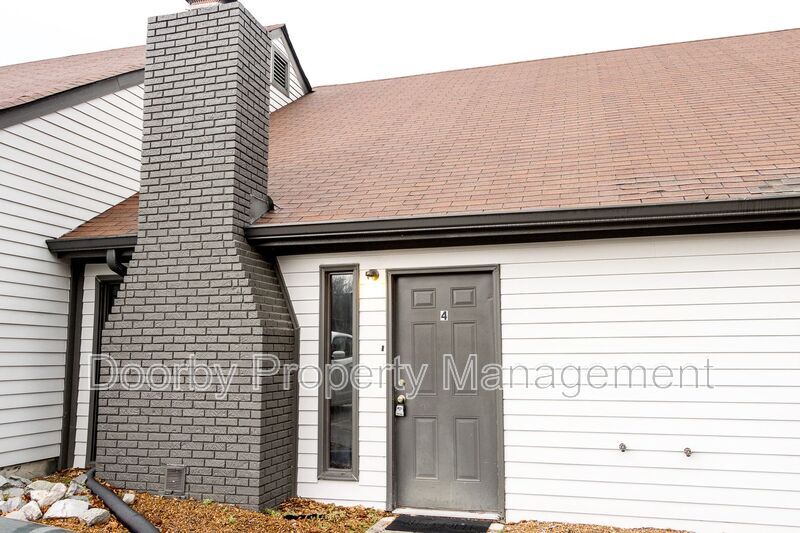 Foto principal - 18 S Germantown Rd