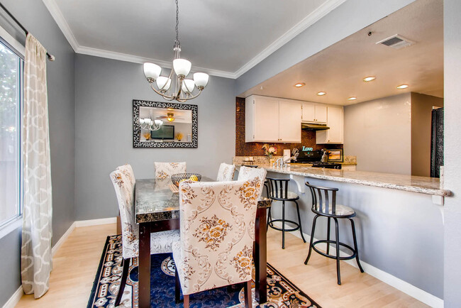 Building Photo - Spacious Detached Home in San Diego – Big ...