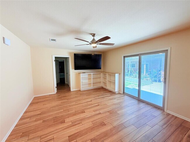 Foto del edificio - 5014 Evans Ave