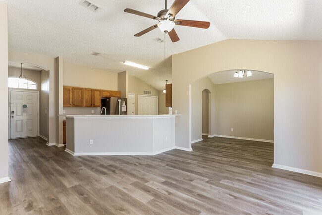 Foto del edificio - 1448 Seawolf Trail N
