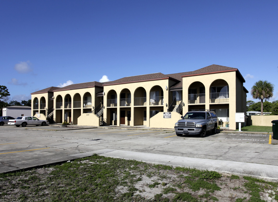 Foto del edificio - Vista Del Rio Apartments