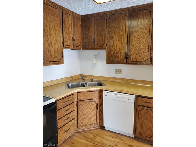 Building Photo - 8625 S Maplebrook Cir