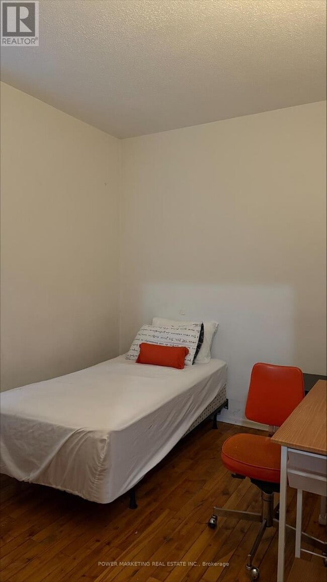 Building Photo - 262 Emond St