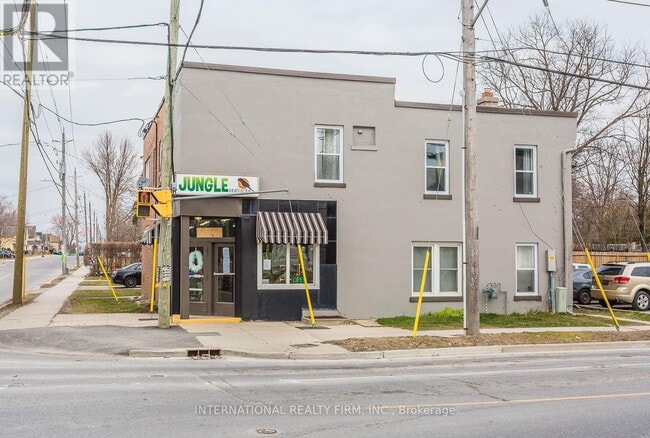 Building Photo - 202 Egerton St