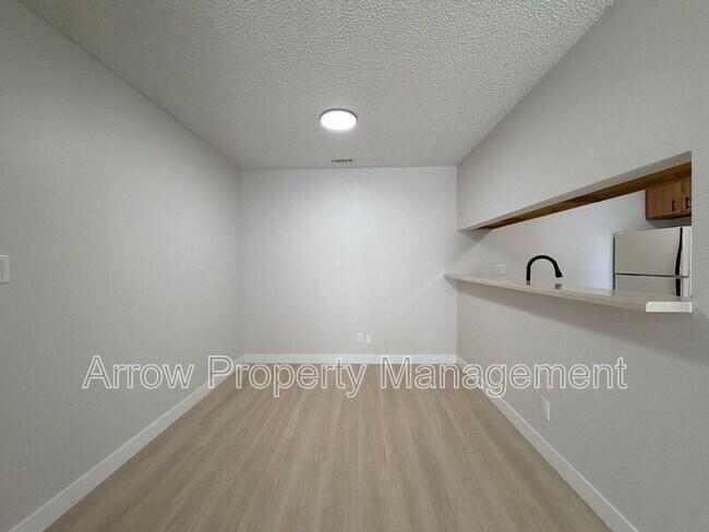 Foto del edificio - 2334 N 44th St