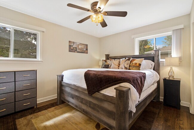 Foto del edificio - 9424 Sumac Rd