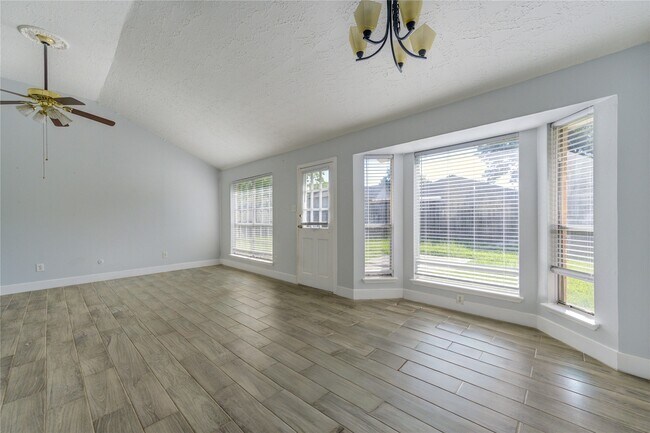 Building Photo - 7506 Stone Pine Ln