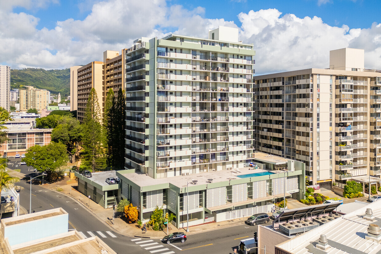 Primary Photo - Kapiolani Towers