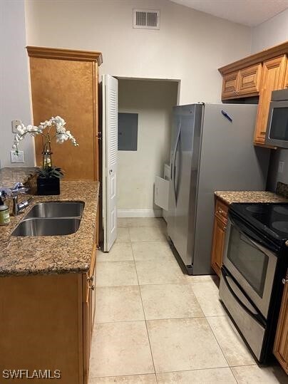Foto del edificio - 2214 Arbour Walk Cir