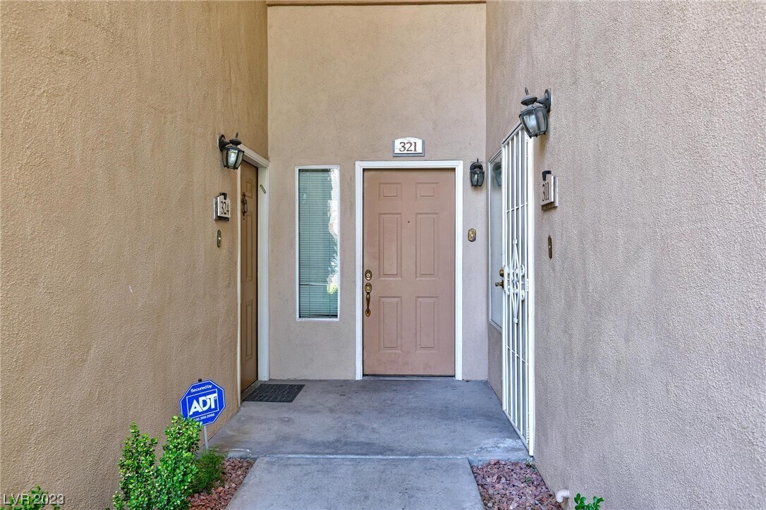 Foto principal - 2050 W Warm Springs Rd