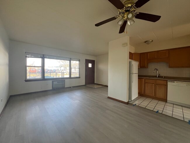 Building Photo - 7740 Harvard St