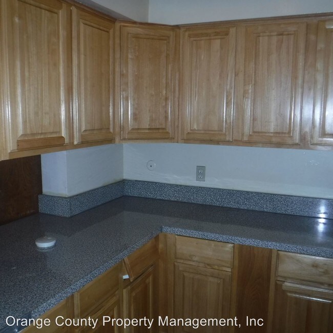 Building Photo - 2611 E Park Ln