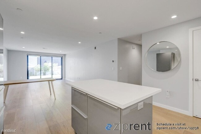 Building Photo - 2 br, 2.5 bath Condo - 2421 16th Street, S...