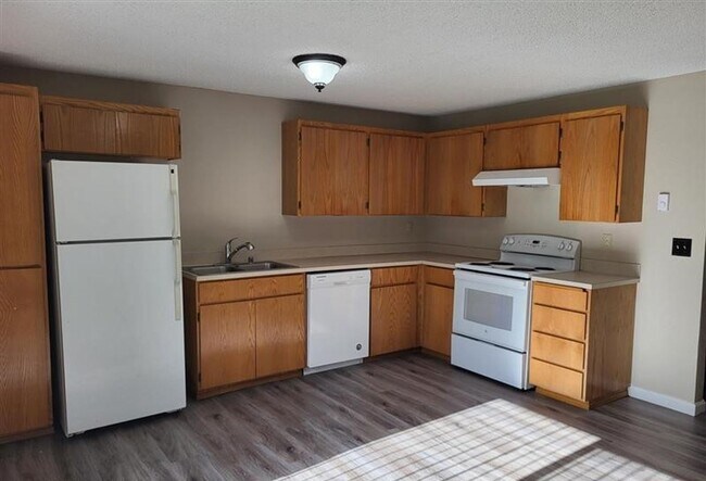 Building Photo - Rice-7105