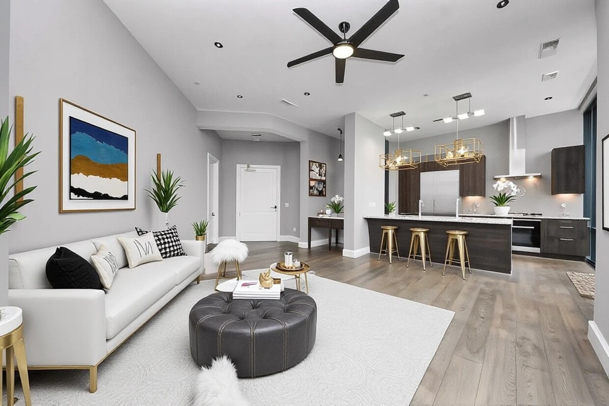 Primary Photo - 1409 Post Oak Blvd