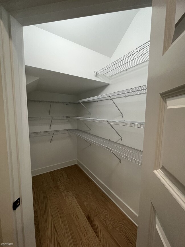 Foto del edificio - 4 br, 3 bath House - 3915 Sydney Drive