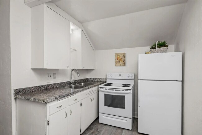 Foto del edificio - 561 Madison St