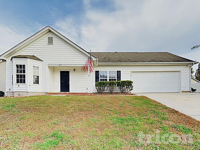 Foto del edificio - 107 Everett Park Dr