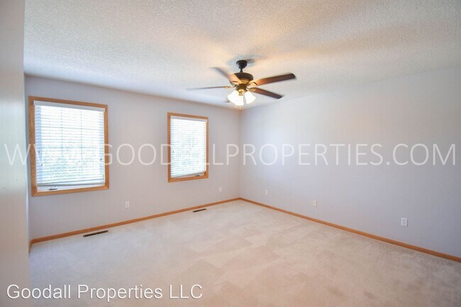 Foto del edificio - 2 br, 2.5 bath House - 1206 S 52nd St #404