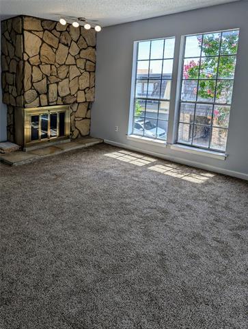 Foto del edificio - 8560 Park Ln