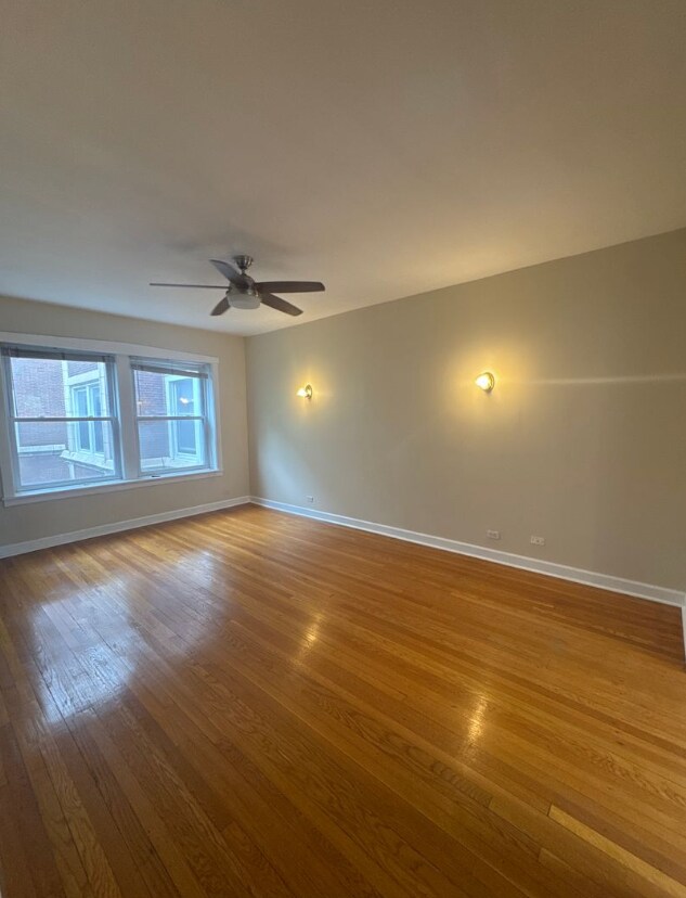 Foto principal - 4408 N Winchester Ave