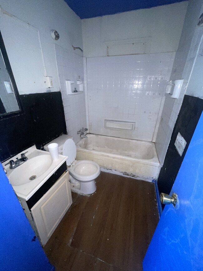 Building Photo - 9145 Loganberry Ln