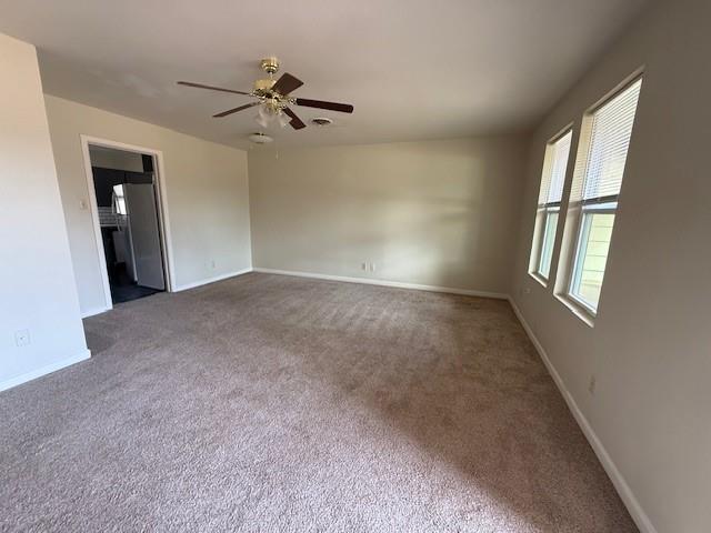 Building Photo - 806 Redwood Dr