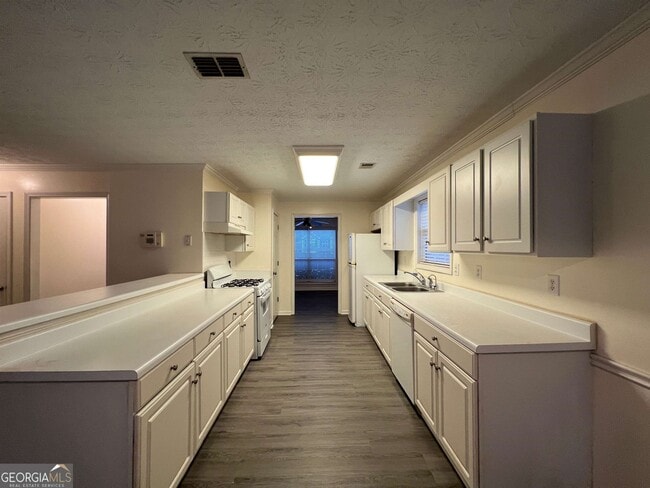 Building Photo - 2450 Fosters Mill Ct NW