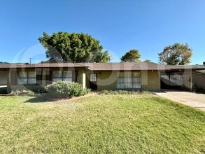 Building Photo - 1719 E McLellan Blvd