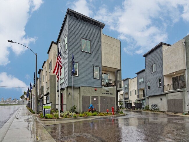 Foto del edificio - 2540 S Escondido Blvd