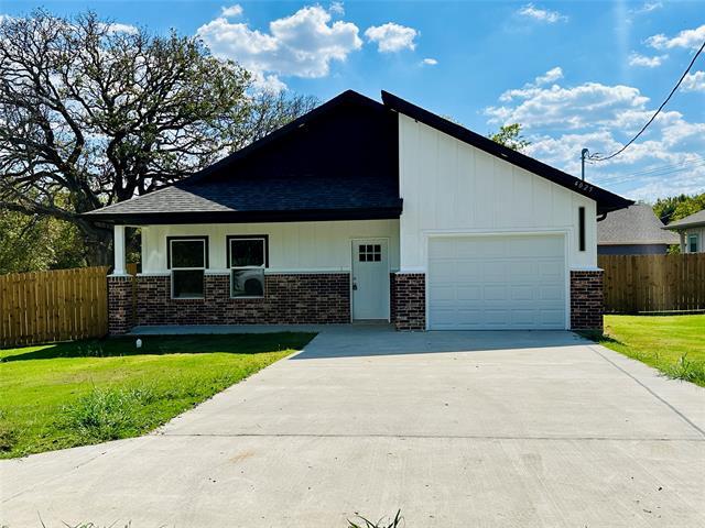 Foto principal - 4025 Lake St