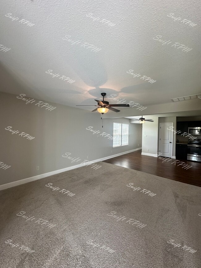 Building Photo - 21615 Westover Ct