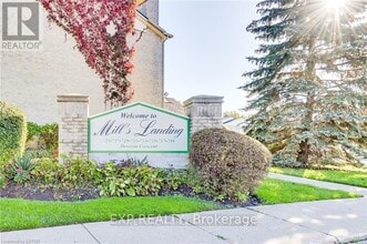 Building Photo - 725 Deveron Crescent