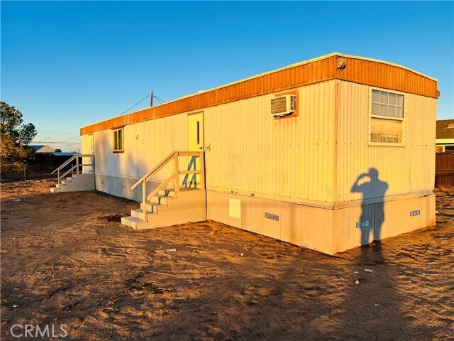 Foto del edificio - 12013 Lee Ave