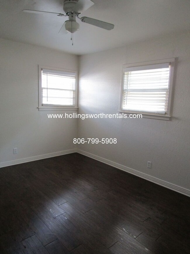 Building Photo - Beautiful 3 Bedroom 2 bath