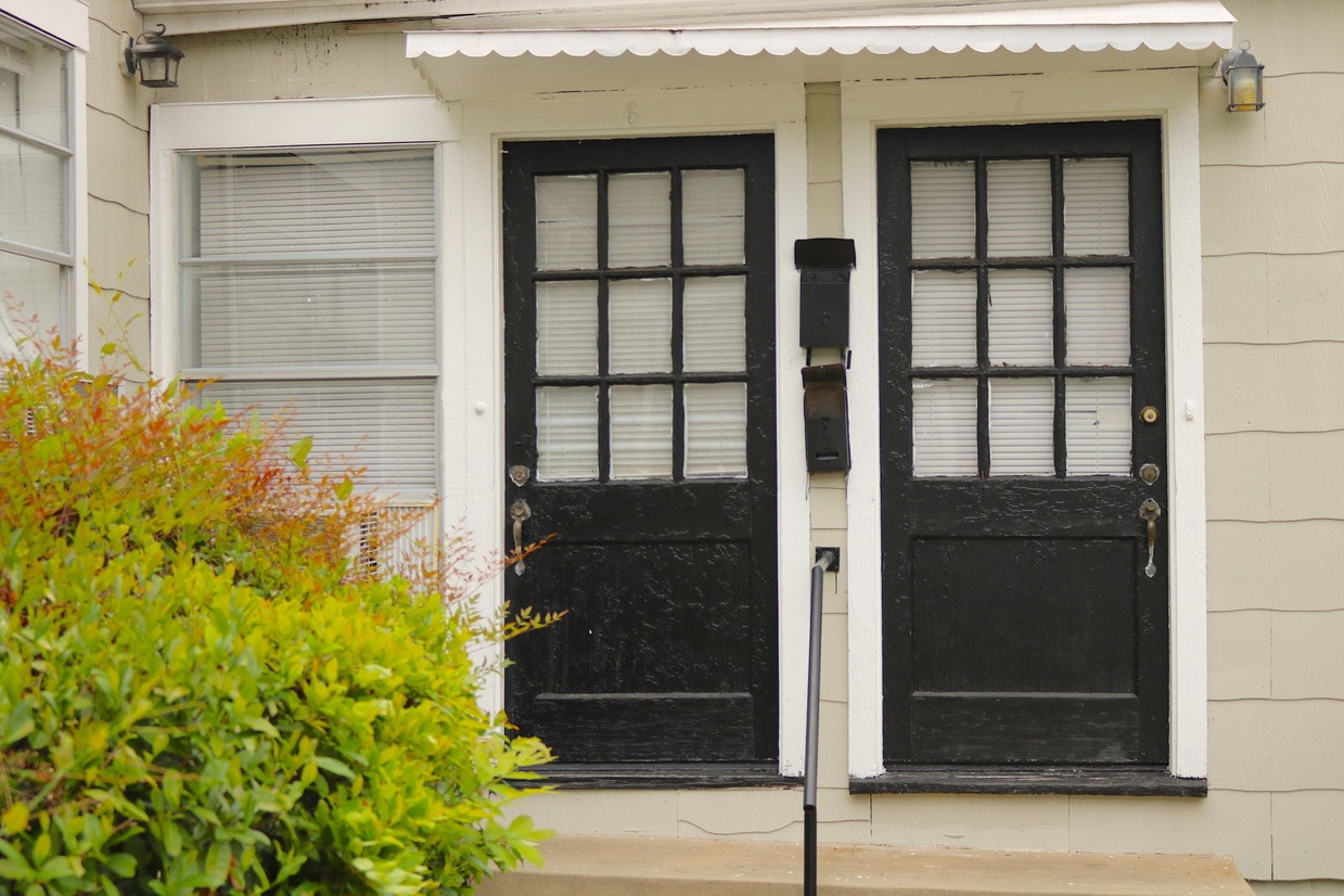 Primary Photo - Evan Arms Apartments