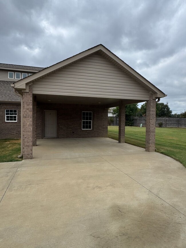 Building Photo - 3017 Olivia Ct