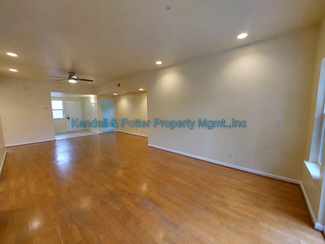 Foto del edificio - Spacious Ground-Floor 3BD/2BA Condo in Prime Scotts Valley Location