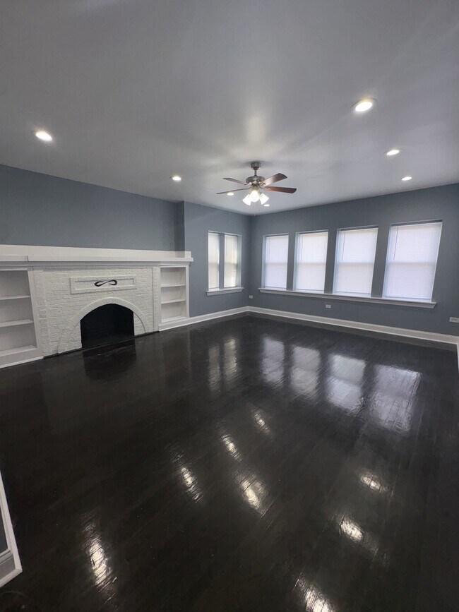 Building Photo - 7025 S Chappel Ave