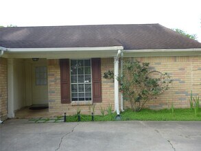 Building Photo - 3243 Battle Ridge Ln